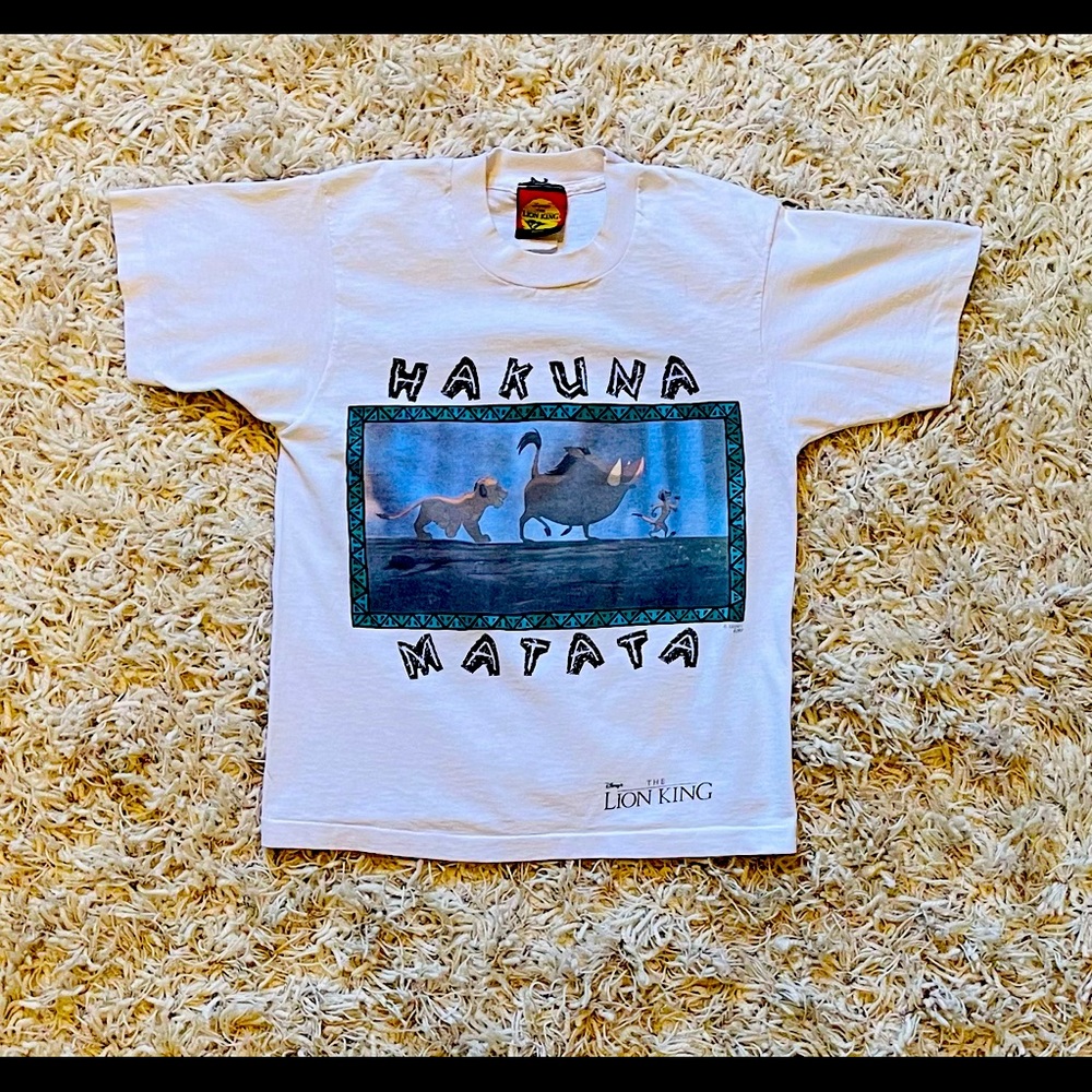 Hakuna Matata Vintage 90’s Lion King T-Shirt